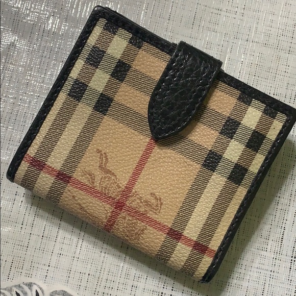 ❣️SOLD❣️Authentic Burberry haymark bifold wallet❣️ - Picture 6 of 7